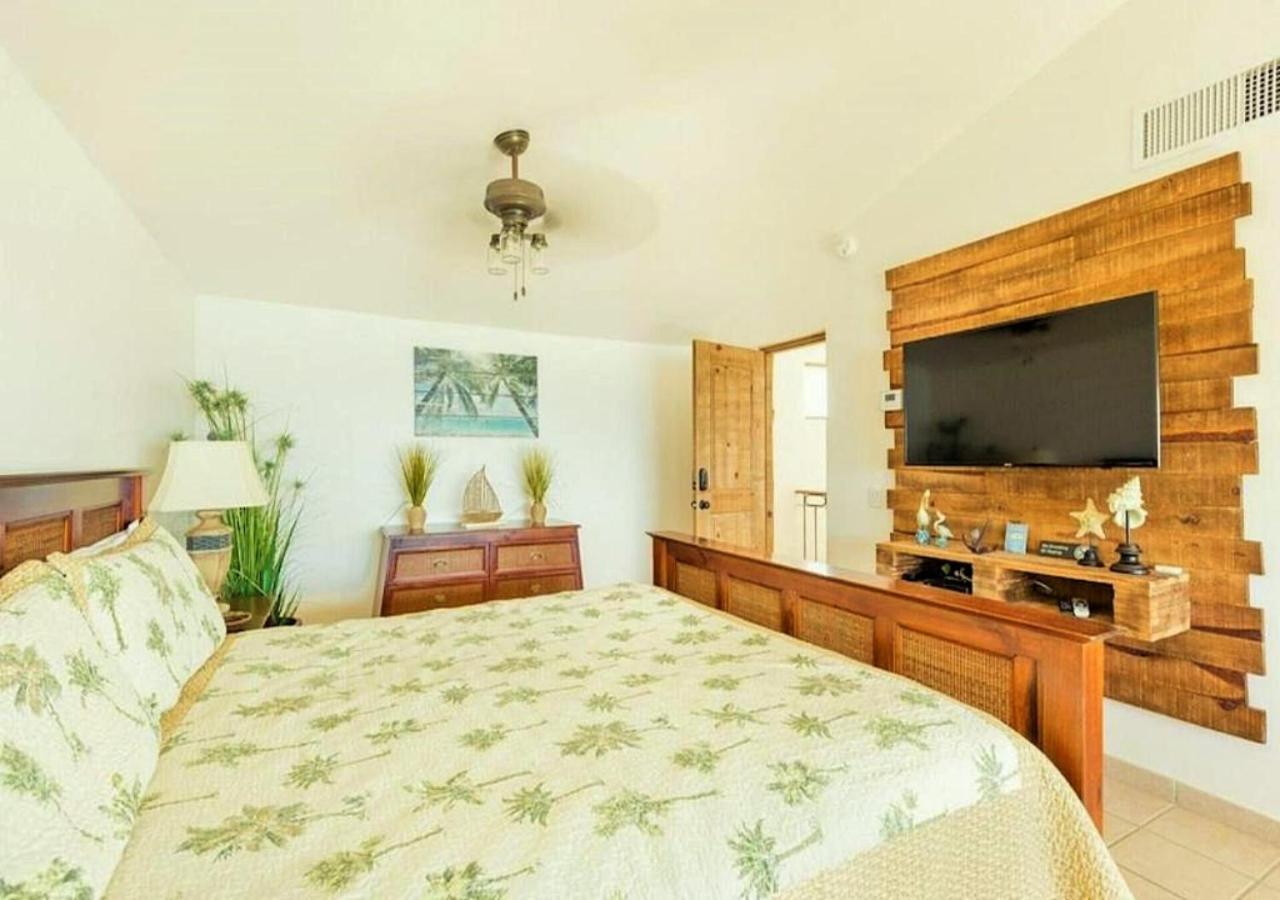 Right On The Beach! Rocky Point Condo Rental - 2 Bedroom Penthouse Beachfront Extérieur photo